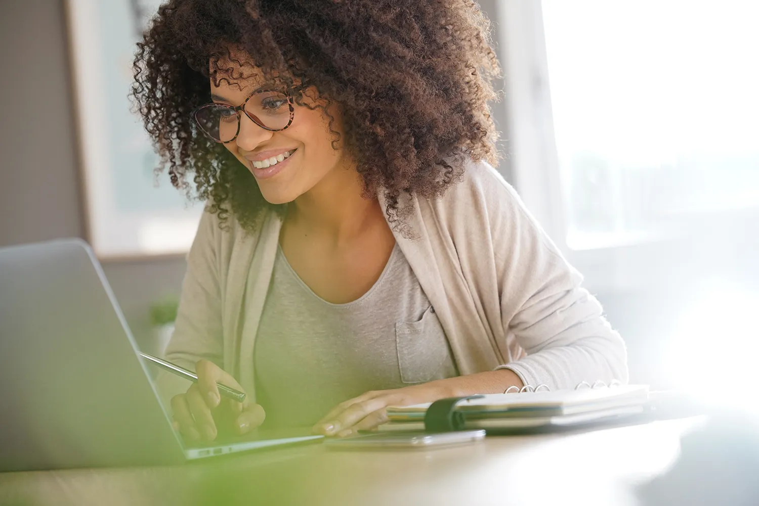 Woman investor on laptop